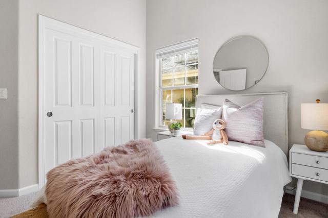 5 Tuscany Court, Scotts Valley CA: https://media.crmls.org/mediaz/d2951952-ff5c-44c3-b01d-4f668a58bbd9.jpg