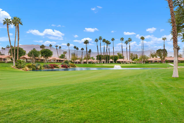 179 Las Lomas, Palm Desert CA: https://media.crmls.org/mediaz/d2952771-107e-453c-b807-fda47d899c9a.jpg