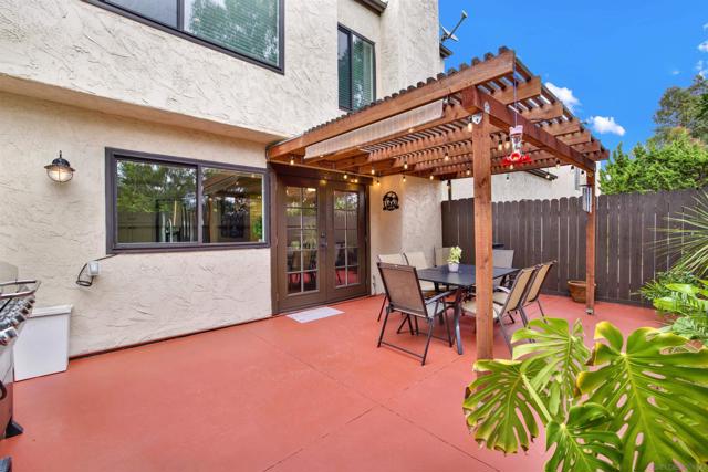 3069 Plaza Natalia, Bonita CA: https://media.crmls.org/mediaz/d2957149-f436-4d26-8c53-e0d04eae5762.jpg