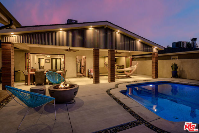 18839 Plummer Street, Northridge CA: https://media.crmls.org/mediaz/d295833f-2e67-45aa-90c6-5d1afea772b2.jpg