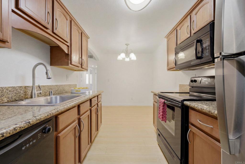 4465 Home Ave East - photo 6