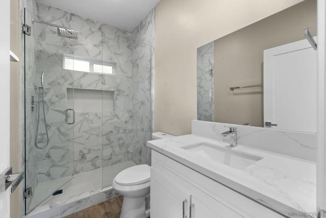 5126 5128 Alumni Pl, San Diego CA: https://media.crmls.org/mediaz/d2966660-2e82-4142-9a82-0a2a250dba51.jpg