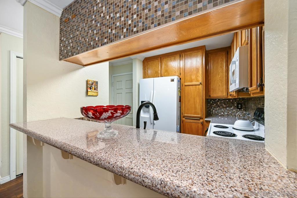 5605 Friars Rd. - photo 6