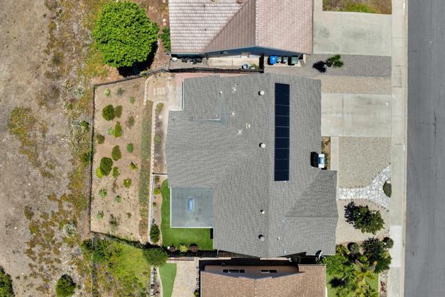 13710 Ahwahnee Way, Poway CA: https://media.crmls.org/mediaz/d2976859-d73a-4110-bd7d-3838437960a4.jpg