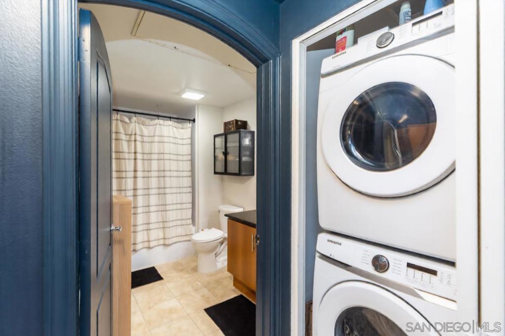 1225 Island - photo 12