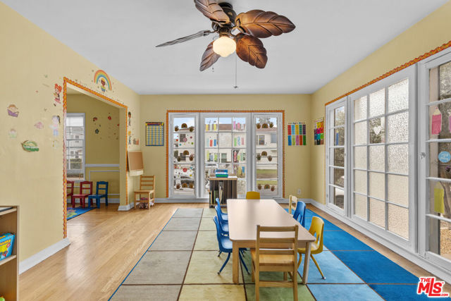 2610 1/2 7th Avenue, Los Angeles CA: https://media.crmls.org/mediaz/d297dbf6-7667-4b5e-aa3d-50cea0bb25ef.jpg