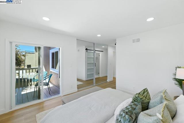 739 Aries Ln, Foster City CA: https://media.crmls.org/mediaz/d297fb3e-e319-4c20-b9d5-b27112626dd3.jpg