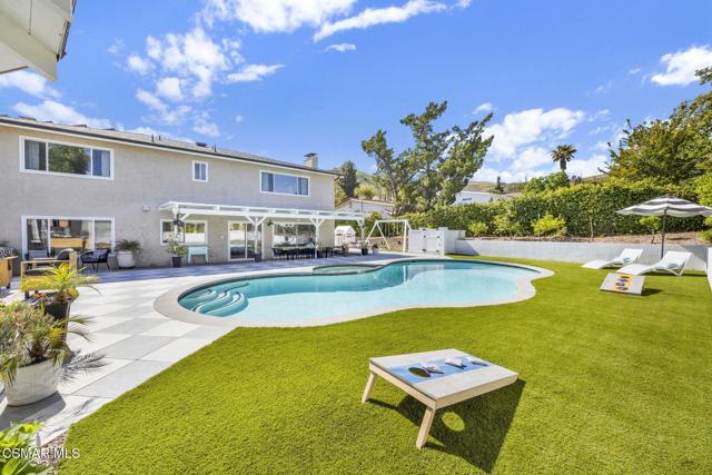 5308 Ambridge Drive, Calabasas CA: https://media.crmls.org/mediaz/d2980da2-30f6-4faf-8a87-33e1894137d9.jpg