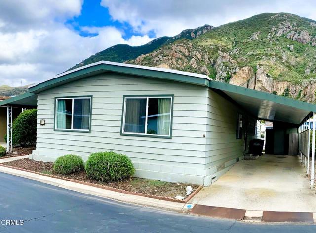 16 Isabel Avenue, Camarillo CA: https://media.crmls.org/mediaz/d298344a-b203-4169-beb6-e33d1cd4c0fc.jpg
