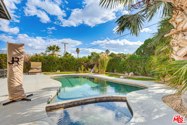 68135 Concepcion Road, Cathedral City CA: https://media.crmls.org/mediaz/d29845d9-1d34-42d8-9ce2-4cdcbedf5f2e.jpg