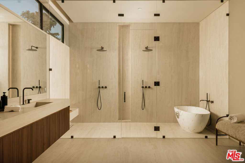 MLS #26855951 image #20