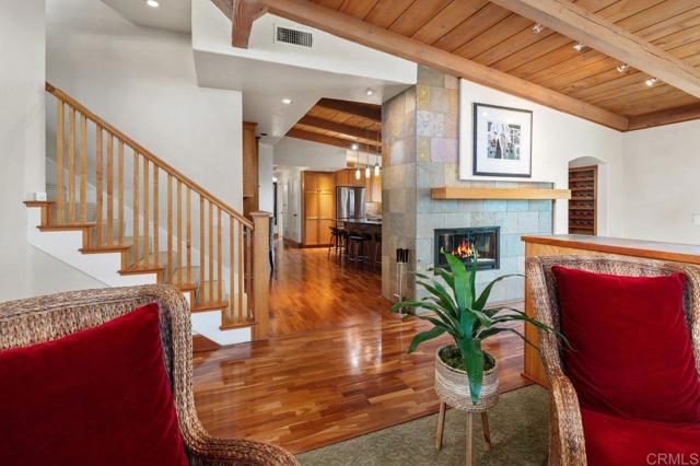 Detail Gallery Image 13 of 53 For 2195 Basswood Ave, Carlsbad,  CA 92008 - 3 Beds | 3/1 Baths