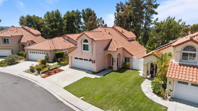 Detail Gallery Image 3 of 48 For 1449 Genoa Dr, Vista,  CA 92081 - 4 Beds | 2/1 Baths