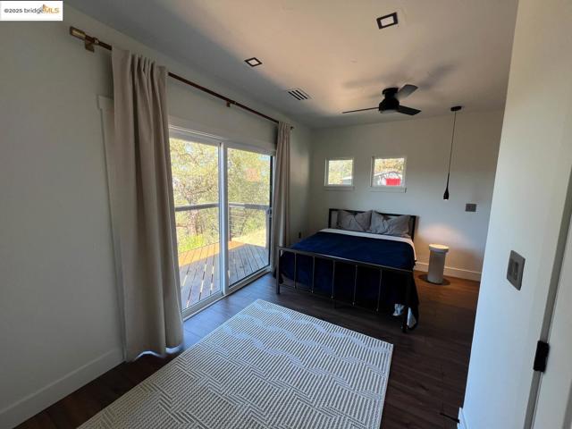 110 Duncan Hill RD, Auburn CA: https://media.crmls.org/mediaz/d299d771-534c-4505-b725-bbf943762c41.jpg