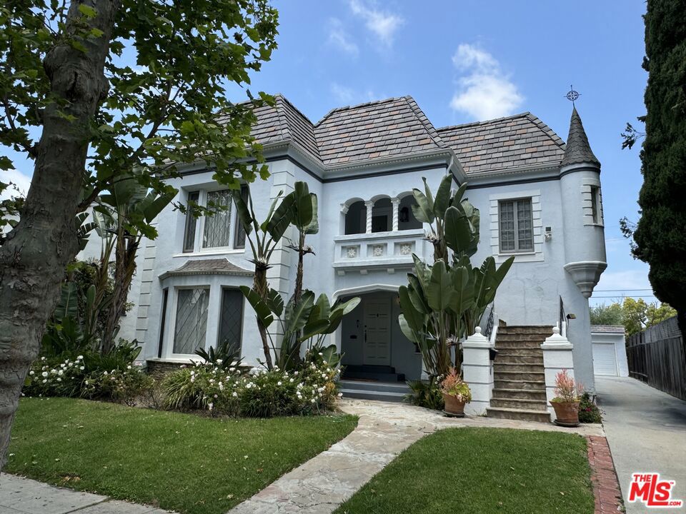 6239 W 6th Street