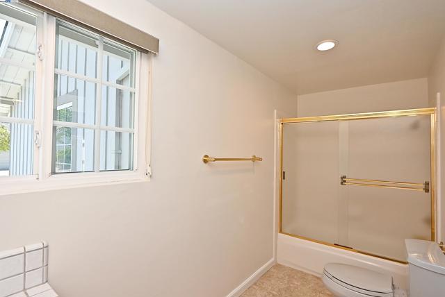 727 Paradise Valley Ct, Danville CA: https://media.crmls.org/mediaz/d29c4416-d324-4f5e-a226-f7bedb7ab01e.jpg