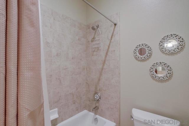 14190 Green Valley Ct, San Diego CA: https://media.crmls.org/mediaz/d29d009f-4bc9-4fc8-89bc-517ba96c7c0b.jpg