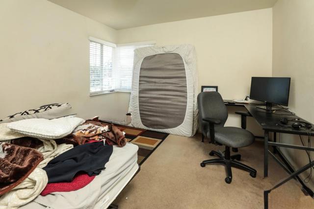 494 Dover Way, Campbell CA: https://media.crmls.org/mediaz/d29db8d2-f313-4e89-ba8e-90b5bd627dd2.jpg