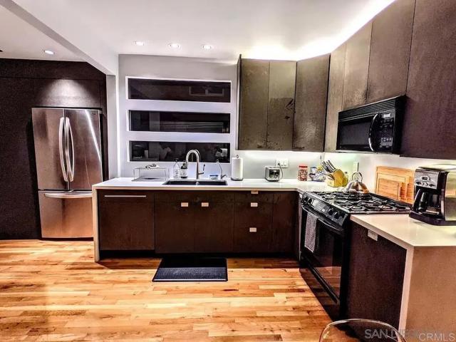 Detail Gallery Image 12 of 14 For 2629 Island Ave, San Diego,  CA 92102 - 1 Beds | 1/1 Baths