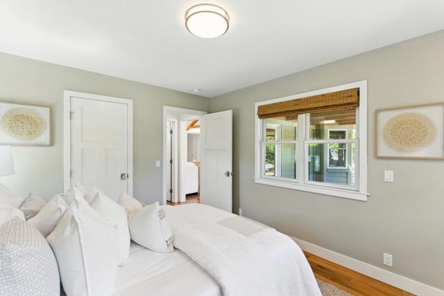 810 Glencrag Way, Woodside CA: https://media.crmls.org/mediaz/d29e7d0c-404c-4957-b6d1-3f61898d9cf3.jpg