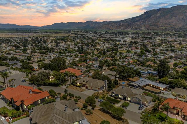 800 Manor Ridge Road, Santa Paula CA: https://media.crmls.org/mediaz/d29f490f-0469-487e-8c11-fc29b639480c.jpg