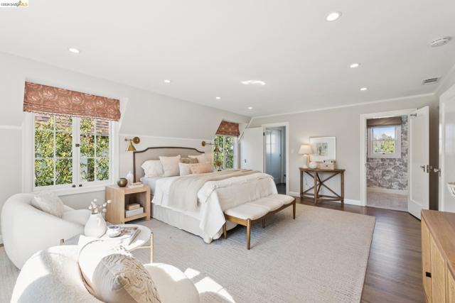 Image 31 of 60 For 906 Paramount Rd