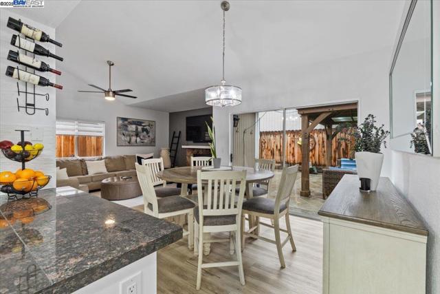 60 W South St, Tracy CA: https://media.crmls.org/mediaz/d29fc094-67fd-4250-a15e-22086f3604a2.jpg