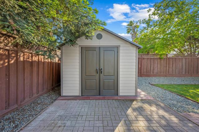 1760 Almond Way, Morgan Hill CA: https://media.crmls.org/mediaz/d2a13a9b-302b-4857-a1aa-47819ab61aa9.jpg