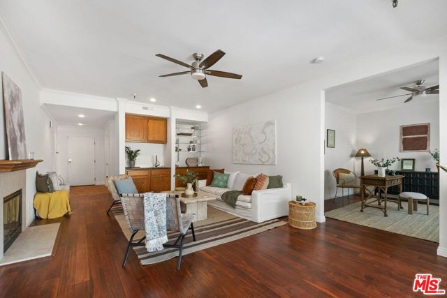 14630 Dickens Street, Sherman Oaks CA: https://media.crmls.org/mediaz/d2a1450a-8531-4663-8f92-a2e721a220ff.jpg