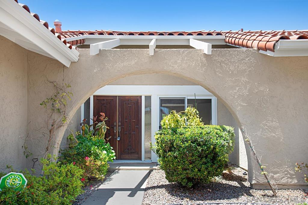 MLS #250030798SD img 2