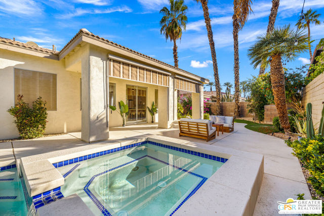 35871 Calle Raphael, Cathedral City CA: https://media.crmls.org/mediaz/d2a2a337-3a51-4e4a-ba23-94b1e9e659c6.jpg