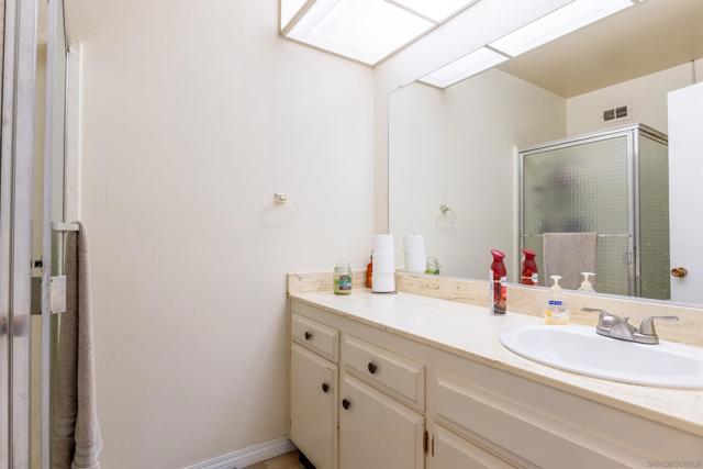 331 Rainier Way, Hemet CA: https://media.crmls.org/mediaz/d2a3bb38-4033-4e3d-bf16-4fe2fd3e4f3f.jpg