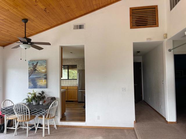 450 Hawk Ridge Road, Boulder Creek CA: https://media.crmls.org/mediaz/d2a3e26c-4710-4aaf-9d97-c574bb7c0055.jpg