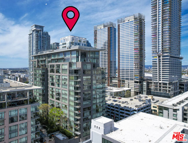 1100 S Hope Street, Los Angeles CA: https://media.crmls.org/mediaz/d2a40359-6b4e-4c9d-9139-66093486cb59.jpg