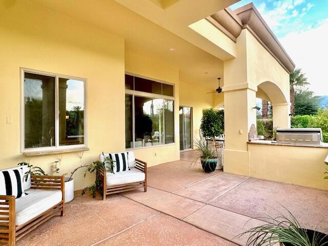 16 Villaggio Place, Rancho Mirage CA: https://media.crmls.org/mediaz/d2a62a89-2419-4e44-811d-a306aee398af.jpg