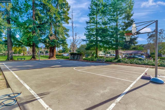 19 Marques Pl, Danville CA: https://media.crmls.org/mediaz/d2a62d19-b9b9-4af8-a81d-a5c5b20c784f.jpg