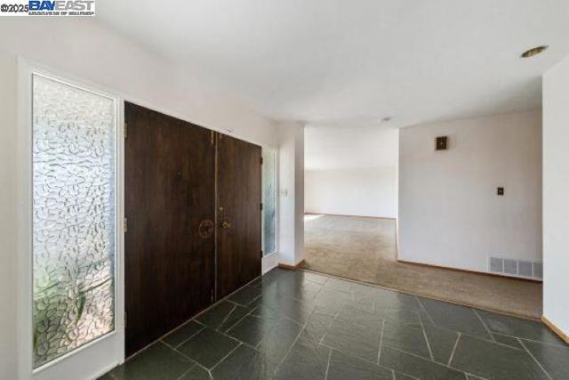 4120 Rhoda Ave, Oakland CA: https://media.crmls.org/mediaz/d2a75269-ebd6-4672-8ce9-8369d4571b9a.jpg