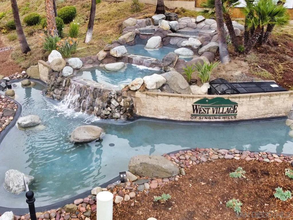 2863 Blackbush Lane