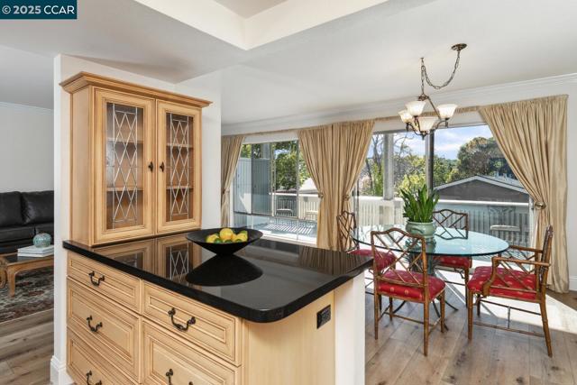 1816 Golden Rain, Walnut Creek CA: https://media.crmls.org/mediaz/d2a7ade0-fb29-46f2-aebf-dbb09cc31425.jpg