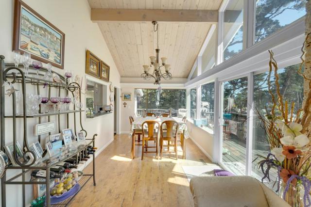 6 Stratford Place, Monterey CA: https://media.crmls.org/mediaz/d2a86542-b5f5-4310-9e95-d3700a104aad.jpg