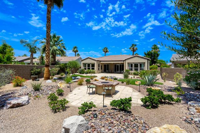 81943 Prism Drive, La Quinta CA: https://media.crmls.org/mediaz/d2a915df-7922-4d85-9dd9-4d131c89c476.jpg