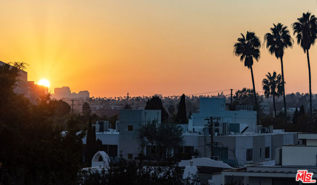 949 N Kings Road, West Hollywood CA: https://media.crmls.org/mediaz/d2a94d5a-0de9-429a-bdad-86c0b20731fc.jpg