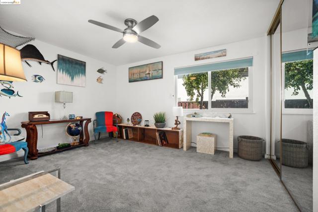 Image 41 of 60 For 5404 Glenwood Ct