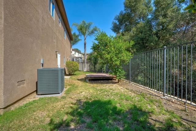 29711 Williams Valley Ct, Escondido CA: https://media.crmls.org/mediaz/d2ab3296-7d98-44b9-9238-6d9952090c4b.jpg
