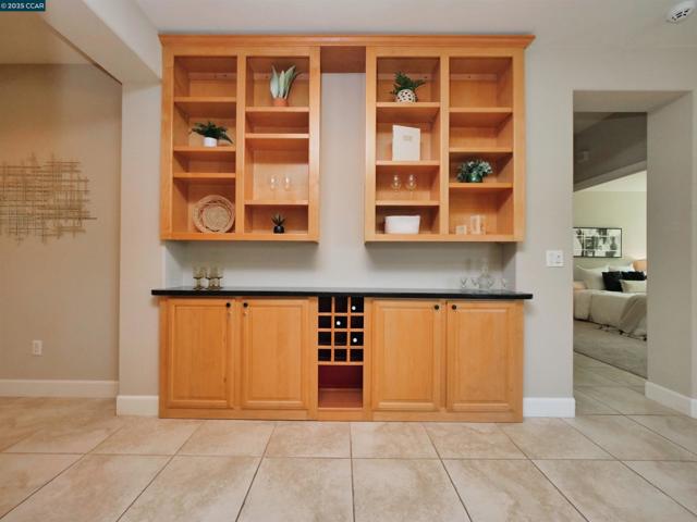 335 Suez Canal Lane, Sacramento CA: https://media.crmls.org/mediaz/d2abc124-58f0-4b5c-b669-5ac4b79b779f.jpg
