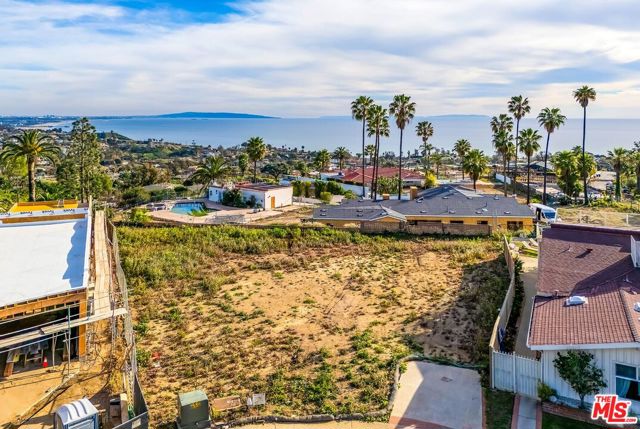 16906 Scenic Place photo 4