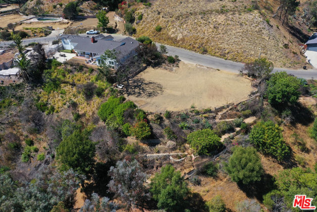 1243 Las Lomas Avenue photo 8