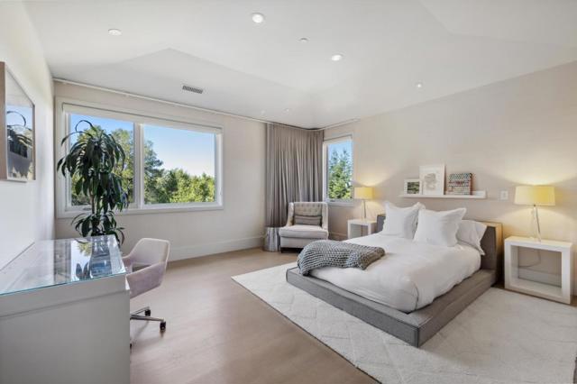 Image 33 of 58 For 1 Tallwood Court