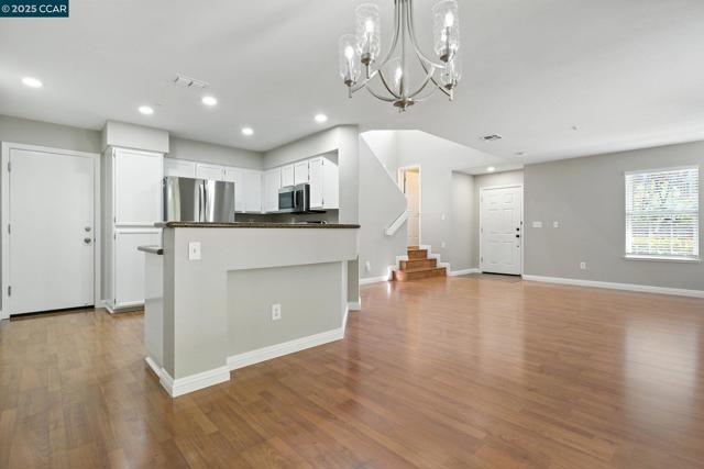 305 Daybreak Court, San Ramon CA: https://media.crmls.org/mediaz/d2b1b8a0-9b18-488f-b0c6-b4bdaacc5a04.jpg