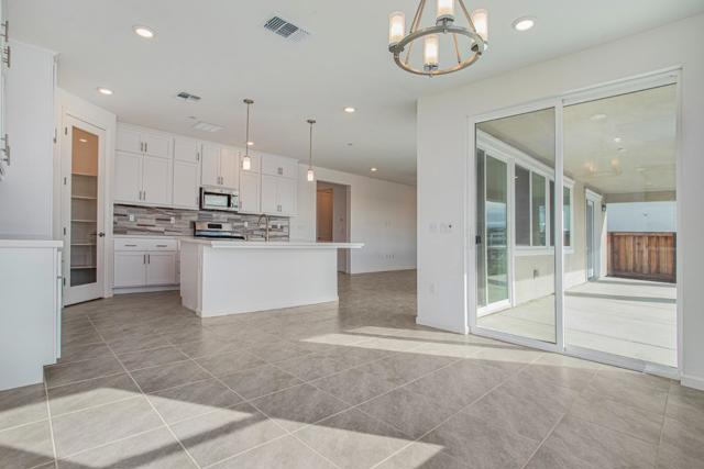 3209 Delta Coves Drive, Bethel Island CA: https://media.crmls.org/mediaz/d2b2379c-9182-4741-8b14-fb3b99fe1d79.jpg